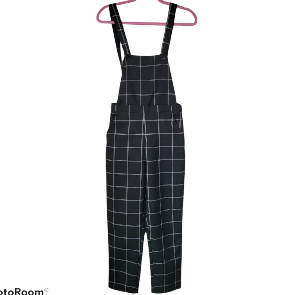 FOREVER 21 Grid Adjustable Overall Black and White Size Small